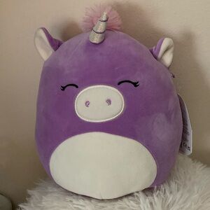 BRAND NEW SQUISHMALLOW 8”! NWT! SMOKE FREE HOME!